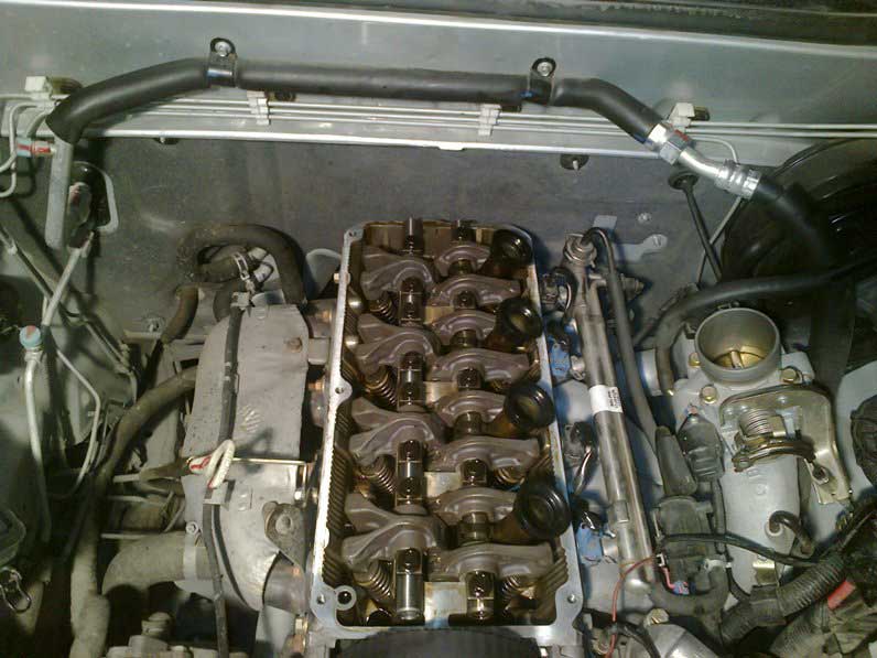 Ремонт двигателя ховер. 409 Двигатель в Ховер. Great Wall Hover h5 2.4 фото головки со стороны выпускных каналов.